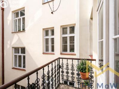 Pronájem bytu 3+1 Praha, Malostranské náměstí č. 12