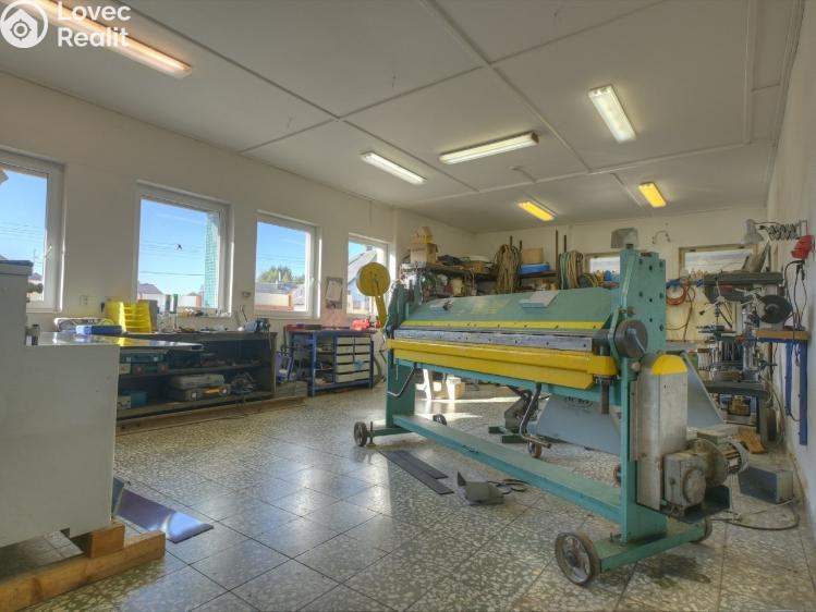 Prodej obchodního prostoru Studenec č. 9