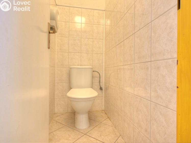 Prodej obchodního prostoru Studenec č. 15