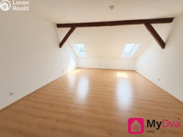 Pronájem bytu 1+KK Znojmo, Veselá č. 1