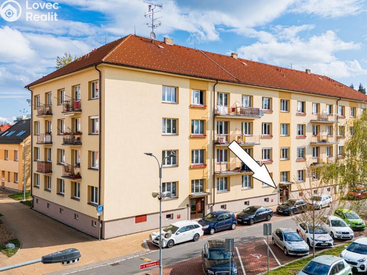 Prodej bytu 3+KK Pardubice, Benešovo náměstí 2441 č. 1