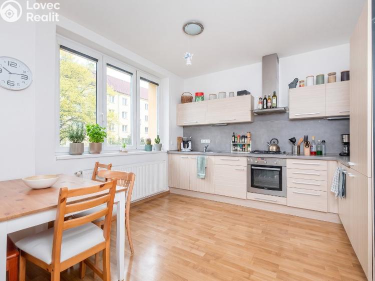 Prodej bytu 3+KK Pardubice, Benešovo náměstí 2441 č. 2