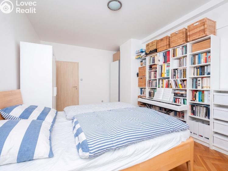 Prodej bytu 3+KK Pardubice, Benešovo náměstí 2441 č. 7