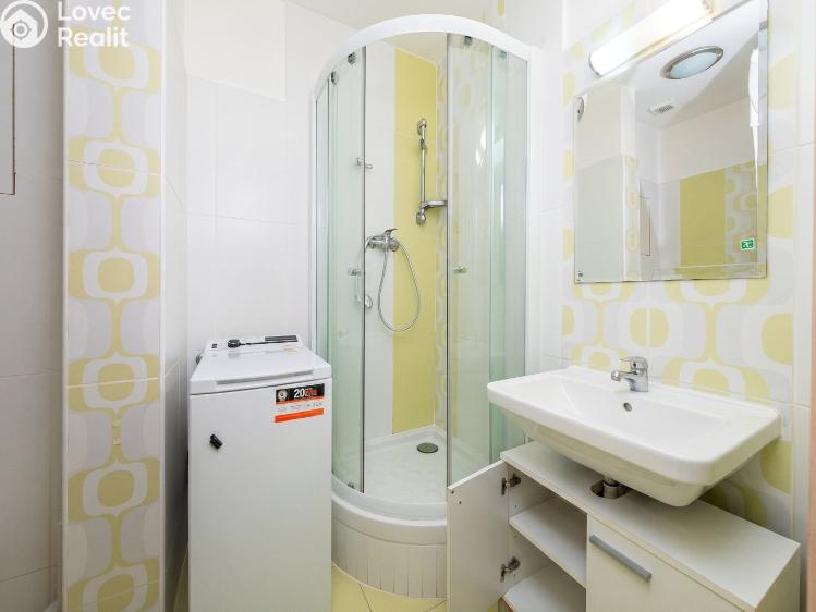 Prodej bytu 3+KK Pardubice, Benešovo náměstí 2441 č. 11