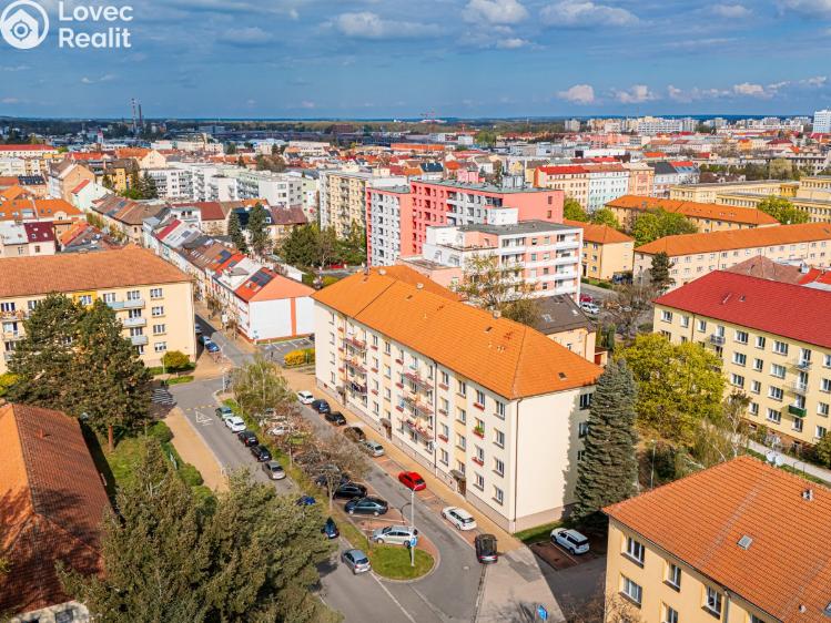 Prodej bytu 3+KK Pardubice, Benešovo náměstí 2441 č. 14