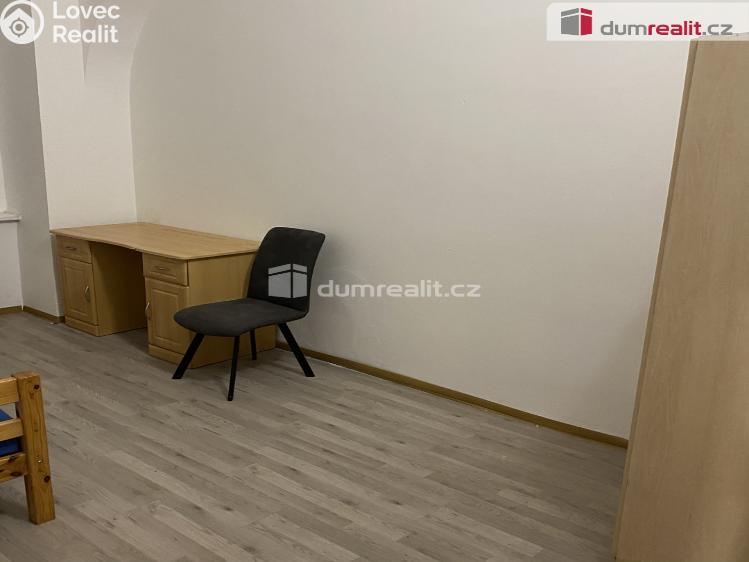 Pronájem bytu 1+KK Praha 8, Zenklova č. 3