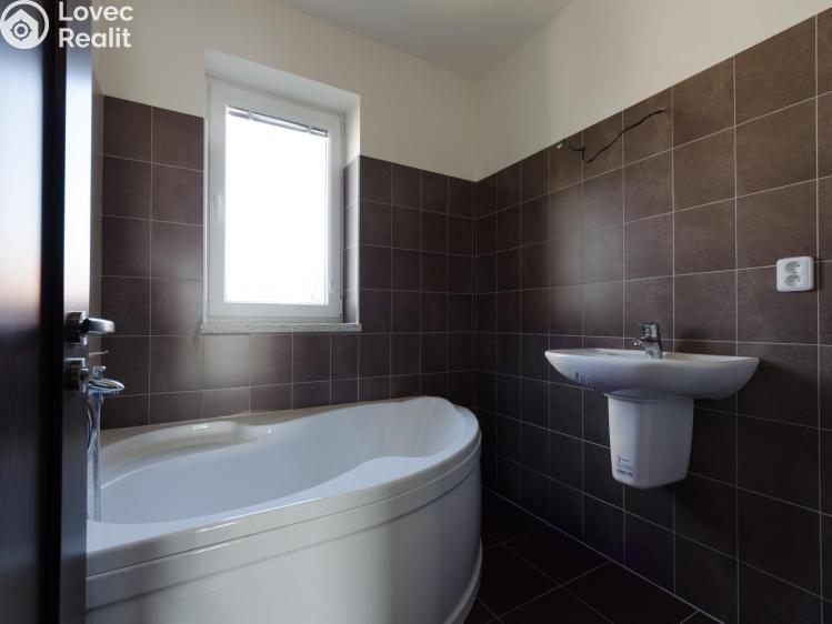 Prodej bytu 3+KK Chýnov, Slunečný vrch č. 12