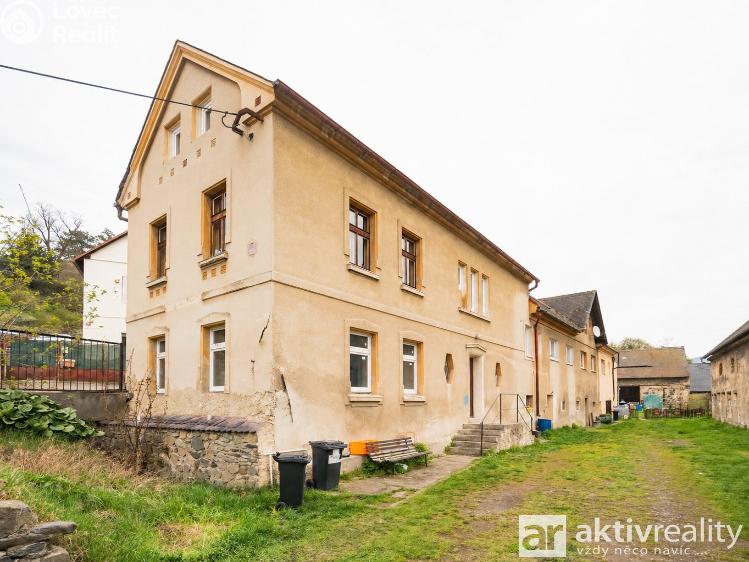 Prodej rodinného domu Dolní Zálezly, Mírové náměstí č. 1