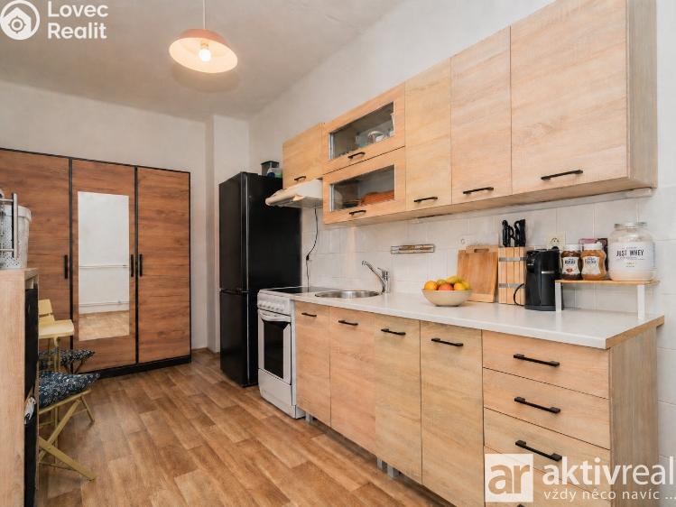 Prodej rodinného domu Dolní Zálezly, Mírové náměstí č. 6