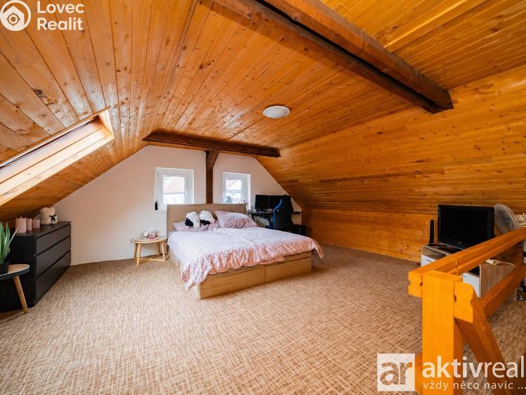 Prodej rodinného domu Dolní Zálezly, Mírové náměstí č. 7