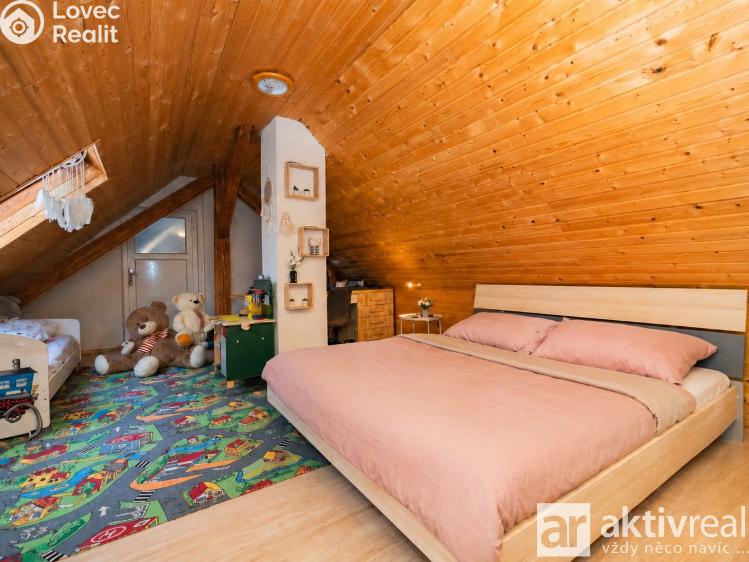 Prodej rodinného domu Dolní Zálezly, Mírové náměstí č. 15