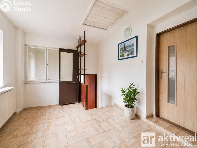 Prodej rodinného domu Dolní Zálezly, Mírové náměstí č. 17