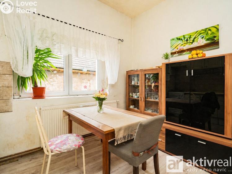 Prodej rodinného domu Dolní Zálezly, Mírové náměstí č. 19