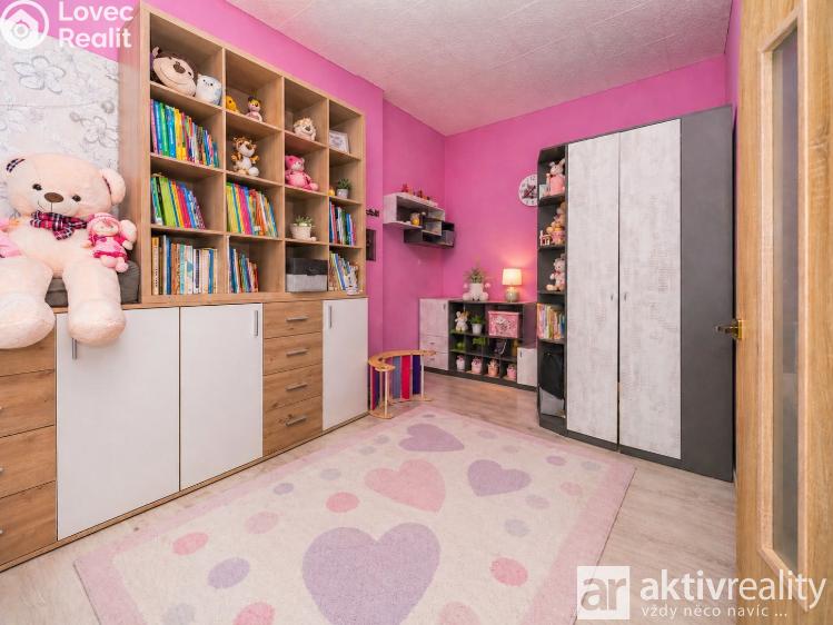 Prodej rodinného domu Dolní Zálezly, Mírové náměstí č. 22