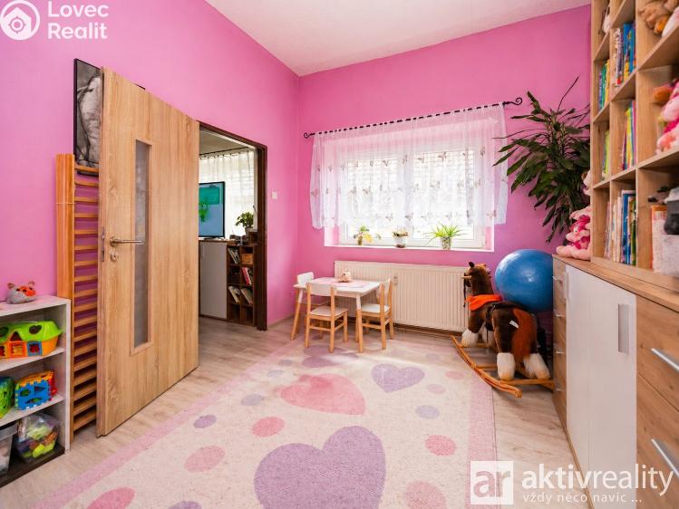 Prodej rodinného domu Dolní Zálezly, Mírové náměstí č. 23