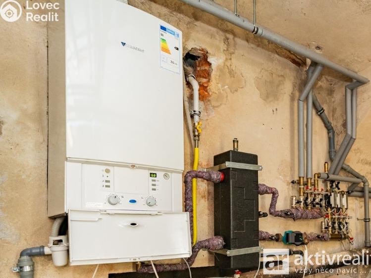 Prodej rodinného domu Dolní Zálezly, Mírové náměstí č. 30