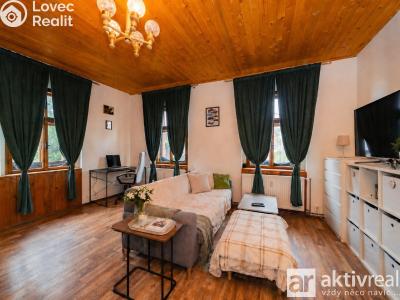 Prodej rodinného domu Dolní Zálezly, Mírové náměstí č. 3