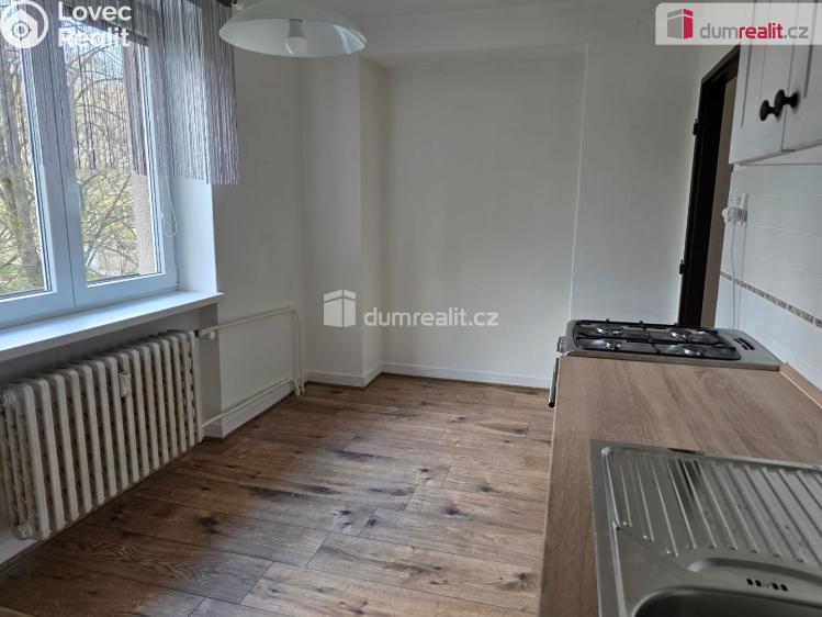 Pronájem bytu 2+1 Frenštát pod Radhoštěm, Školská čtvrť č. 11