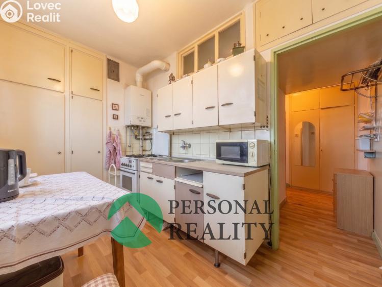 Prodej bytu 3+1 Praha, Naskové 995/16 č. 8