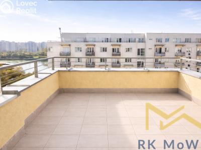 Sale apartment 1+1 Praha, Petržílkova č. 5