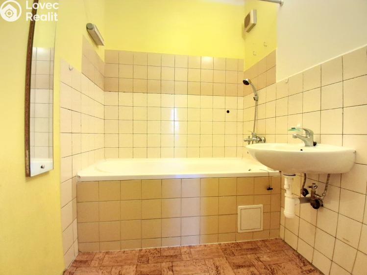 Prodej bytu 4+1 Nový Bor, Husova č. 8