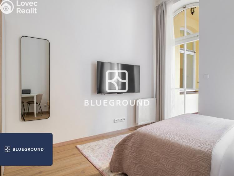 Pronájem bytu 1+KK Praha, Prvního pluku č. 10