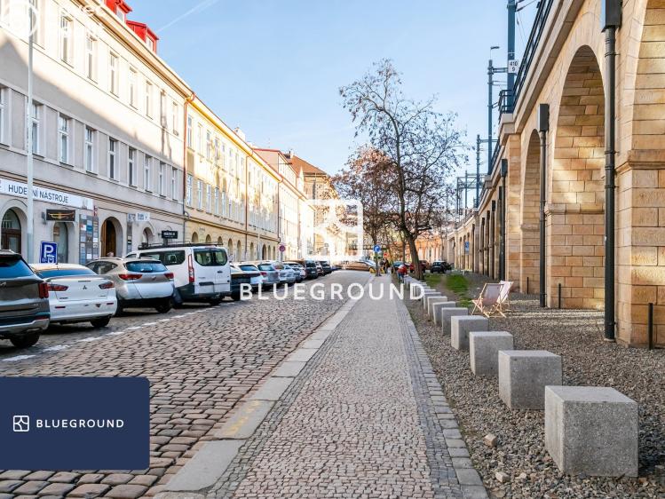 Pronájem bytu 1+KK Praha, Prvního pluku č. 20