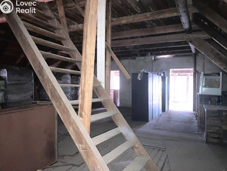 Prodej komerční nemovitosti Úštěk č. 9