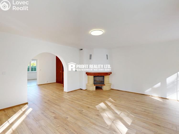 Prodej rodinného domu Praha, Údolí hvězd č. 3