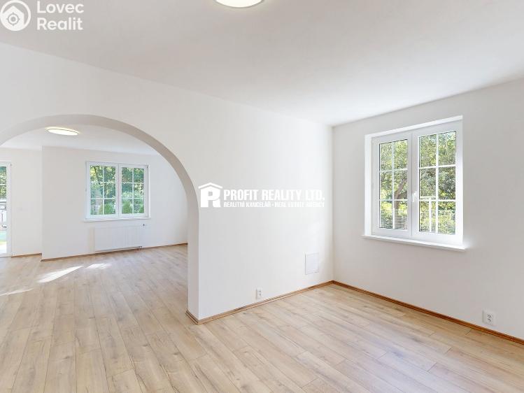 Prodej rodinného domu Praha, Údolí hvězd č. 8