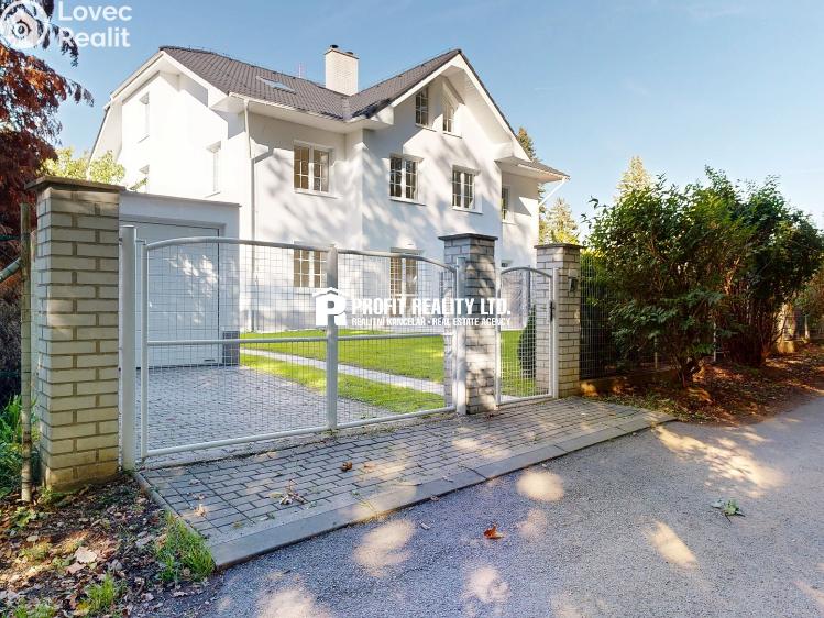 Prodej rodinného domu Praha, Údolí hvězd č. 20