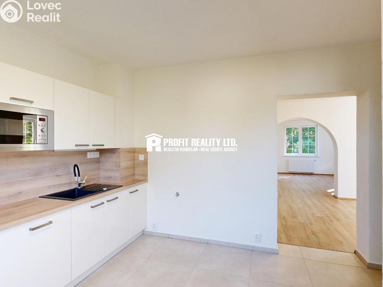 Prodej bytu 6 a více Praha, Údolí hvězd č. 2