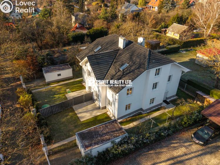 Prodej bytu 6 a více Praha, Údolí hvězd č. 28