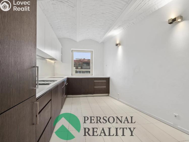 Pronájem bytu 3+1 Praha, U akademie č. 7