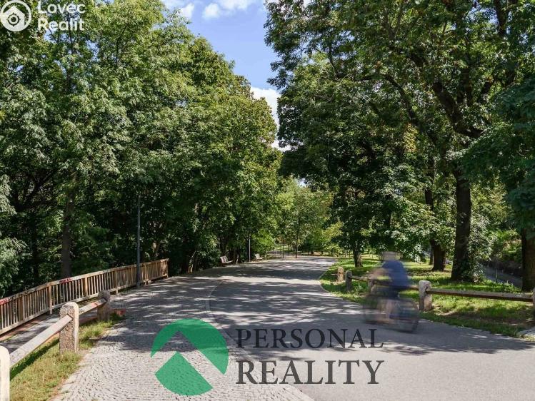 Pronájem bytu 3+1 Praha, U akademie č. 16