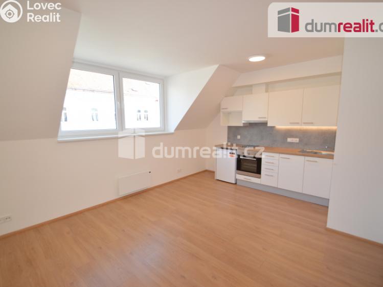 Pronájem bytu 1+KK Praha 4, Marie Cibulkové č. 4