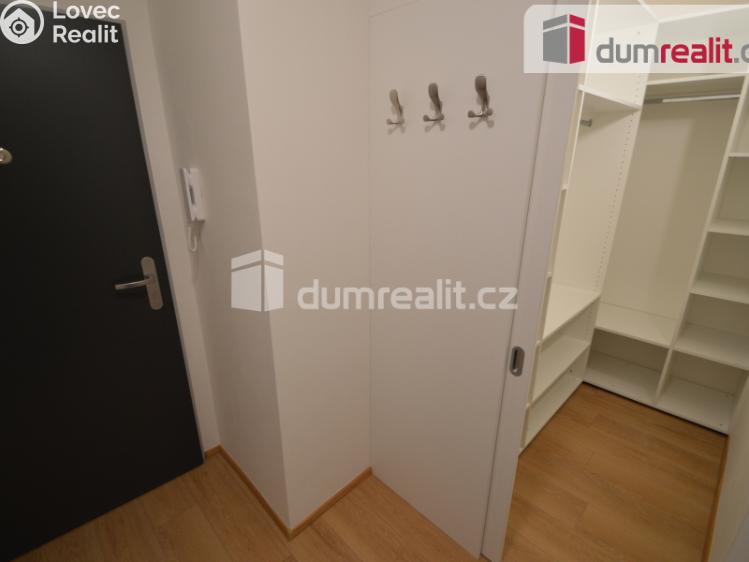 Pronájem bytu 1+KK Praha 4, Marie Cibulkové č. 8