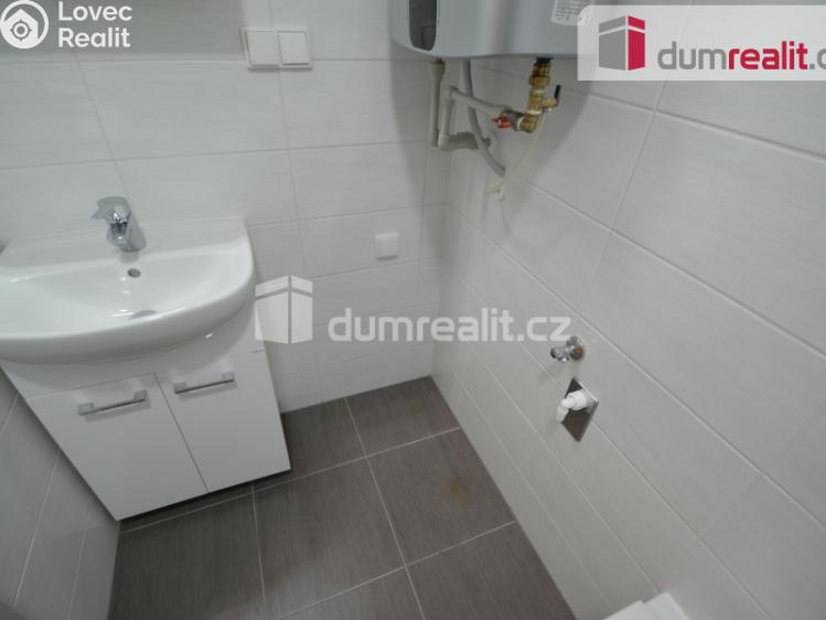 Pronájem bytu 1+KK Praha 4, Marie Cibulkové č. 10