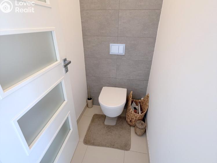 Pronájem rodinného domu Horoměřice, Karla IV. č. 17