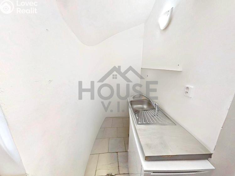 Pronájem obchodního prostoru Praha, Klapkova 124/10 č. 20