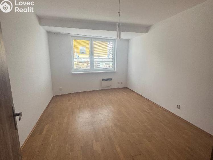 Pronájem bytu 2+1 Zlín, Žlutá 469 č. 5