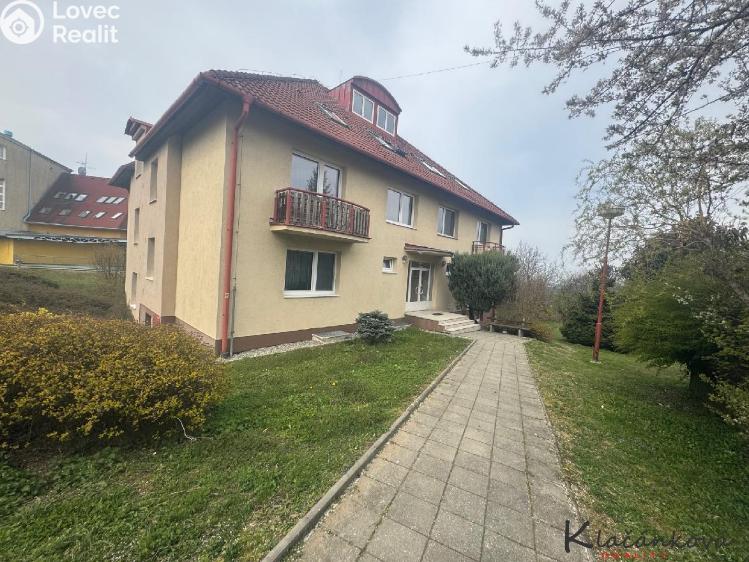 Pronájem bytu 2+1 Zlín, Žlutá 469 č. 12