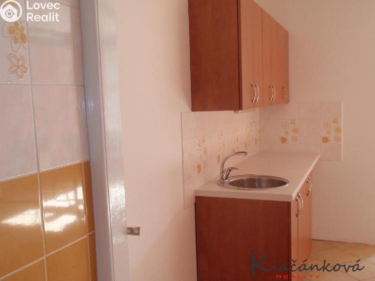 Pronájem bytu 1+KK Zlín, Štefánikova 17/23 č. 3