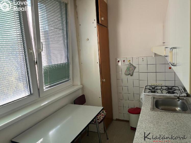 Prodej bytu 1+1 Zlín, Dřevnická 4130 č. 3