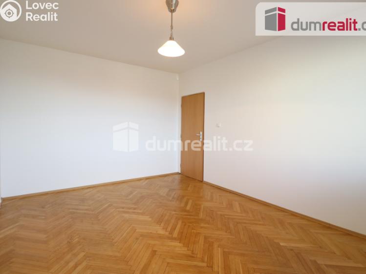 Pronájem bytu 3+1 Ostrov, Jungmannova č. 10