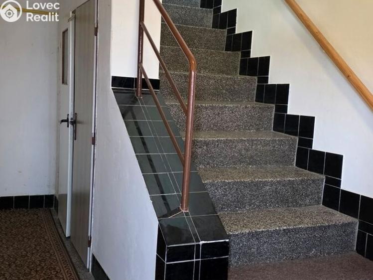 Prodej rodinného domu Staré Město, Na Baštici 213 č. 9