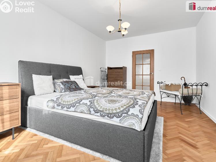 Prodej bytu 3+1 Karlovy Vary, Brigádníků č. 1