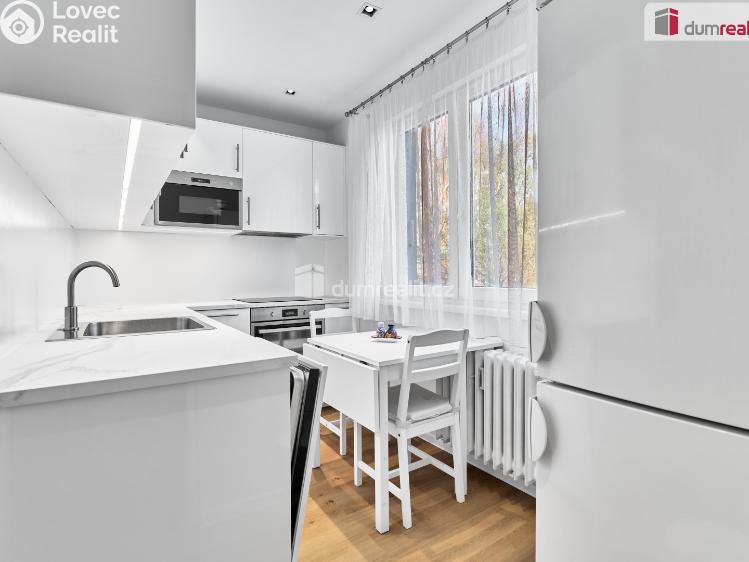 Prodej bytu 3+1 Karlovy Vary, Brigádníků č. 5