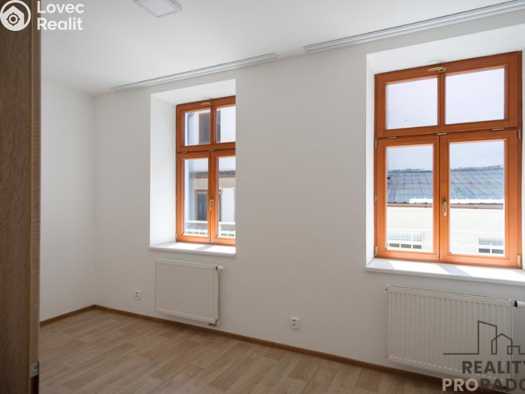 Pronájem bytu 2+KK Olomouc, Dolní náměstí 23/42 č. 6