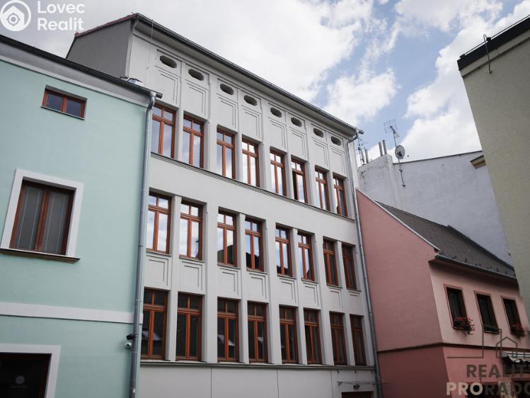 Pronájem bytu 2+KK Olomouc, Dolní náměstí 23/42 č. 25